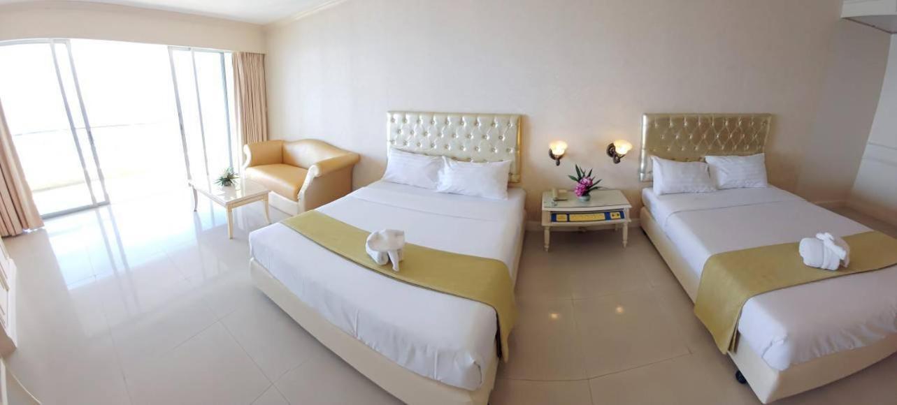 Adriatic Palace Hotel Pattaya Exteriör bild