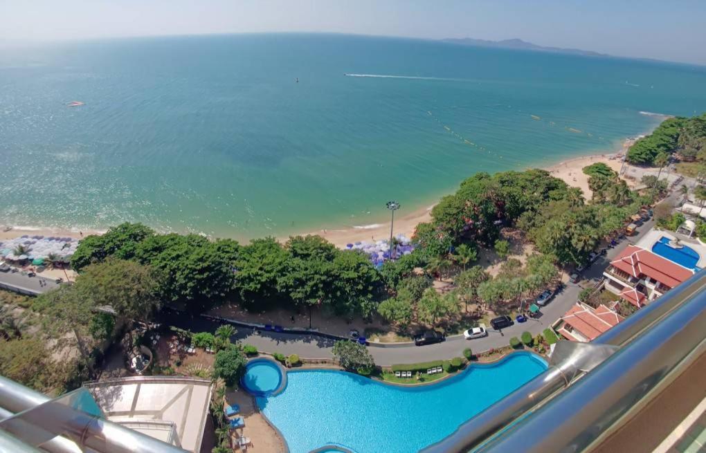 Adriatic Palace Hotel Pattaya Exteriör bild