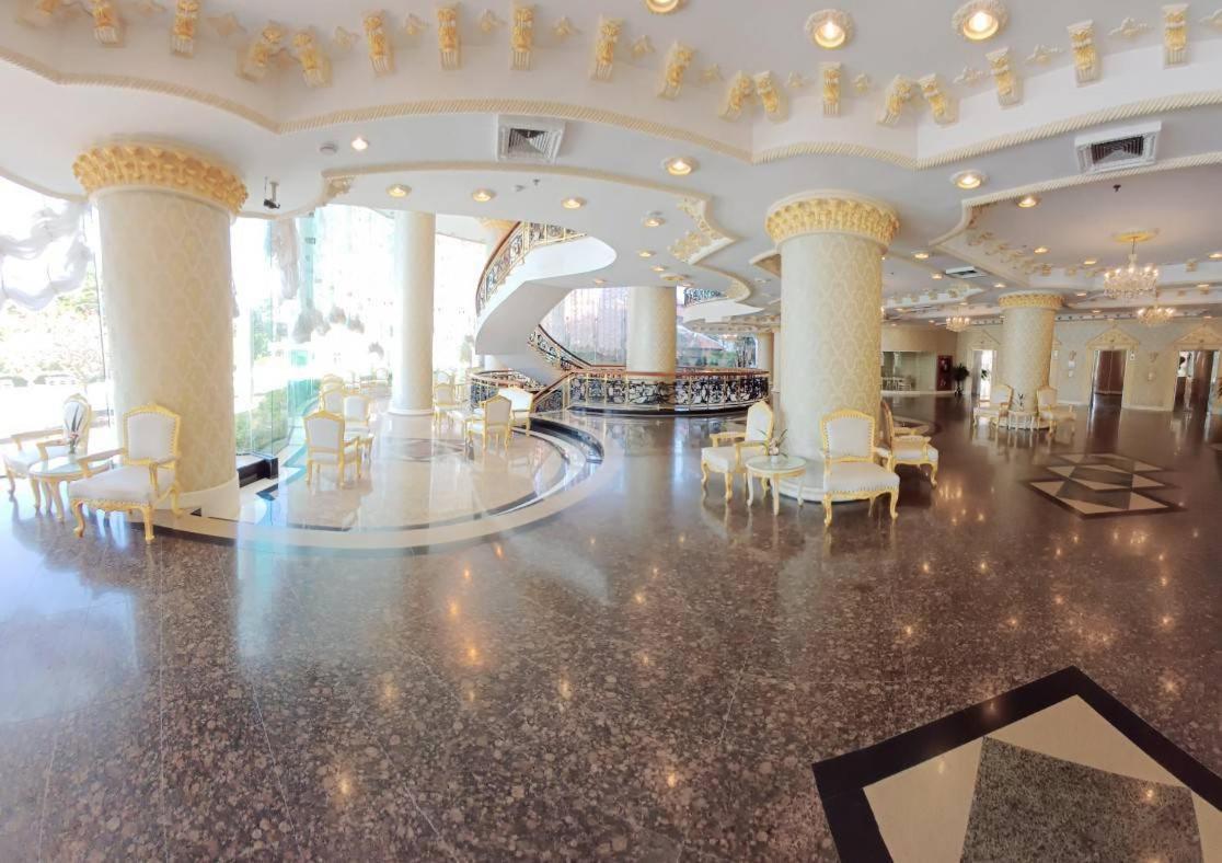 Adriatic Palace Hotel Pattaya Exteriör bild
