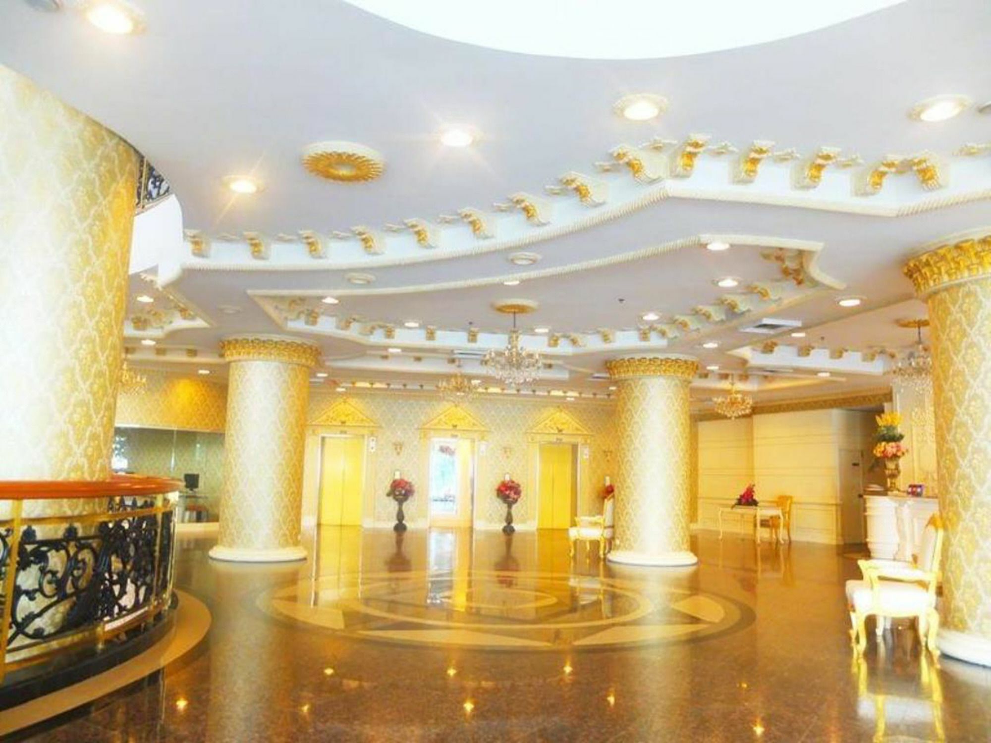Adriatic Palace Hotel Pattaya Exteriör bild