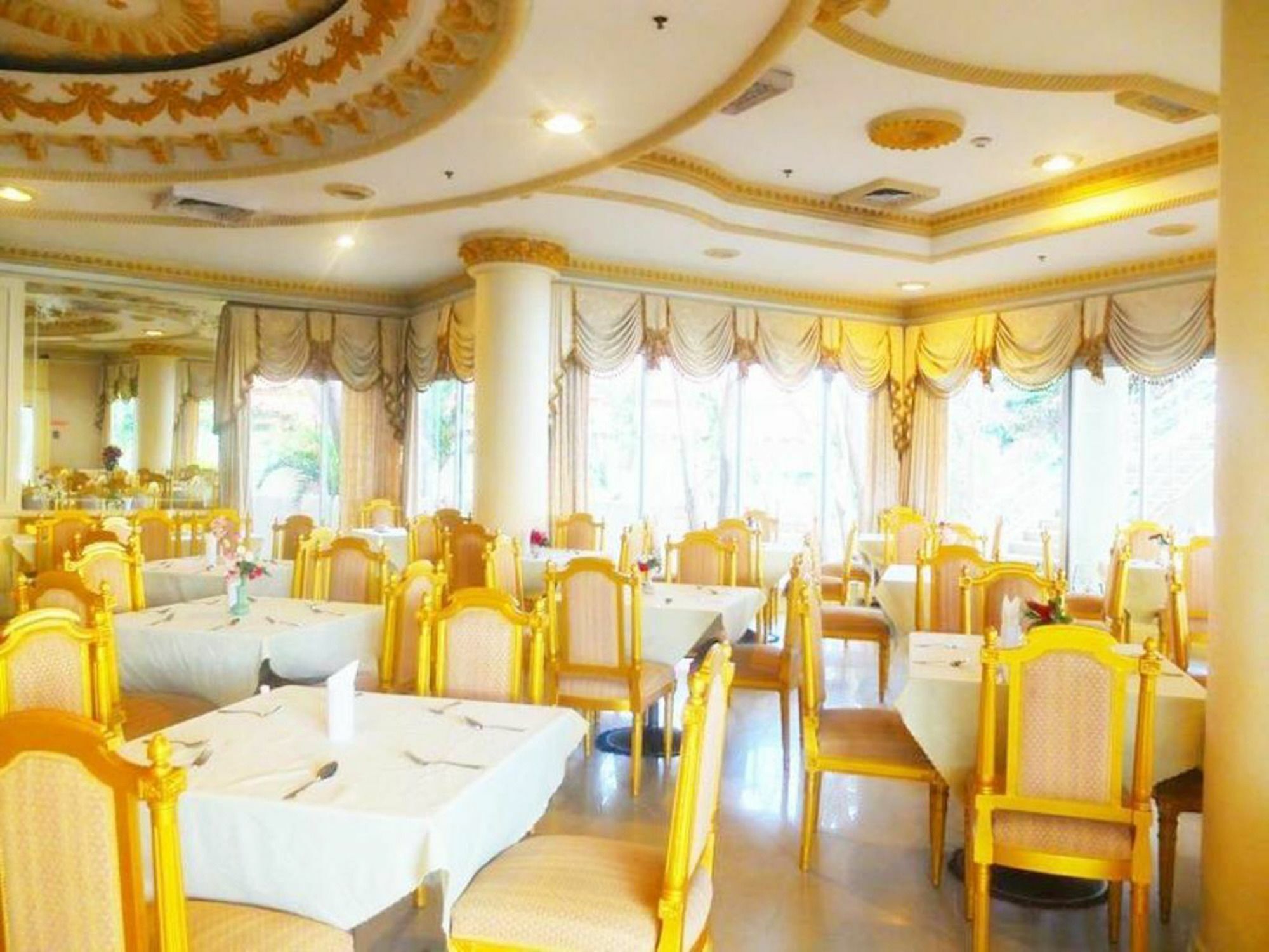 Adriatic Palace Hotel Pattaya Exteriör bild